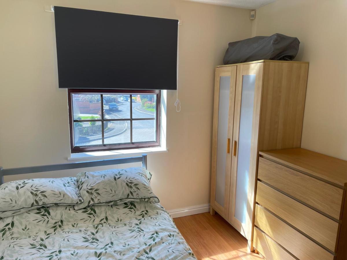 Large, Quiet, Sleeps 16, 4 Bathrooms, Parking, Leicester Exteriér fotografie