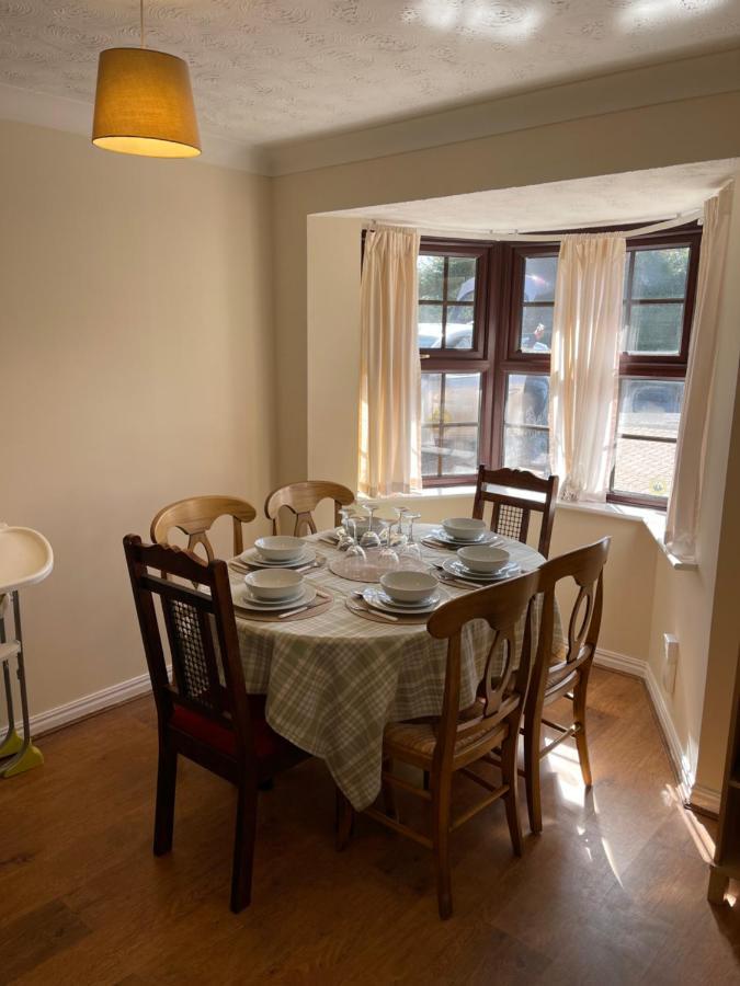 Large, Quiet, Sleeps 16, 4 Bathrooms, Parking, Leicester Exteriér fotografie