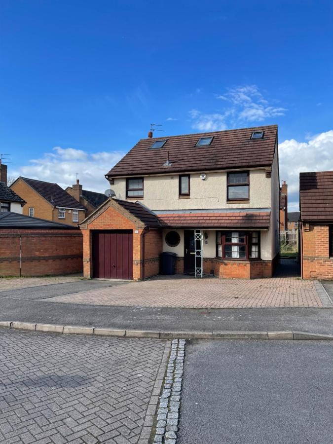 Large, Quiet, Sleeps 16, 4 Bathrooms, Parking, Leicester Exteriér fotografie