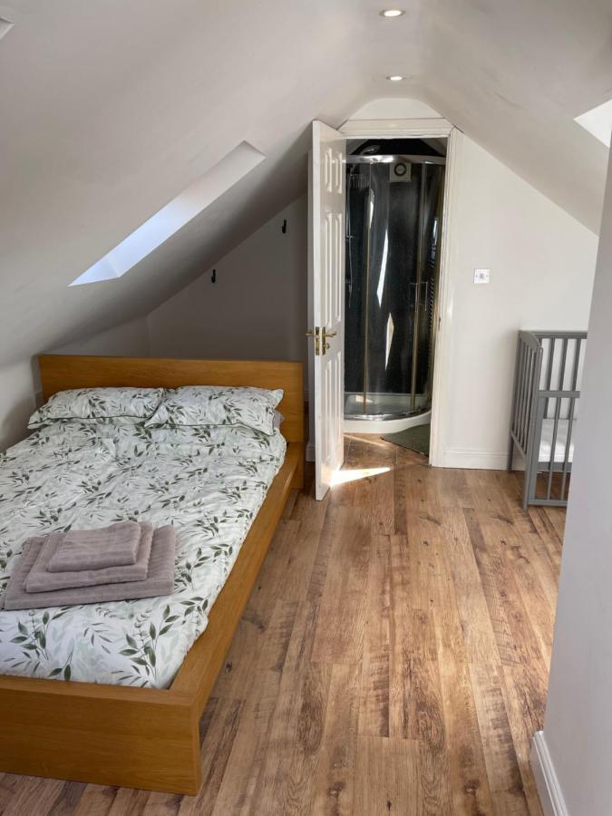 Large, Quiet, Sleeps 16, 4 Bathrooms, Parking, Leicester Exteriér fotografie
